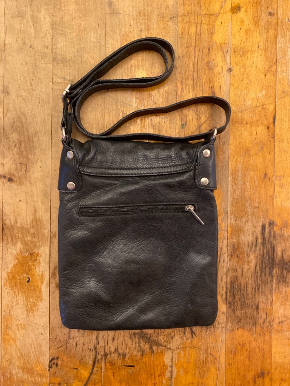 Soft Black Leather Flap Crossbody Bag | Multi-Pocket Shoulder Purse - Picture 3 of 4
